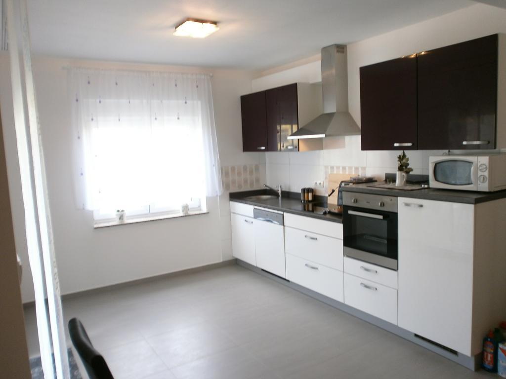 Apartments Bora Ližnjan Oda fotoğraf